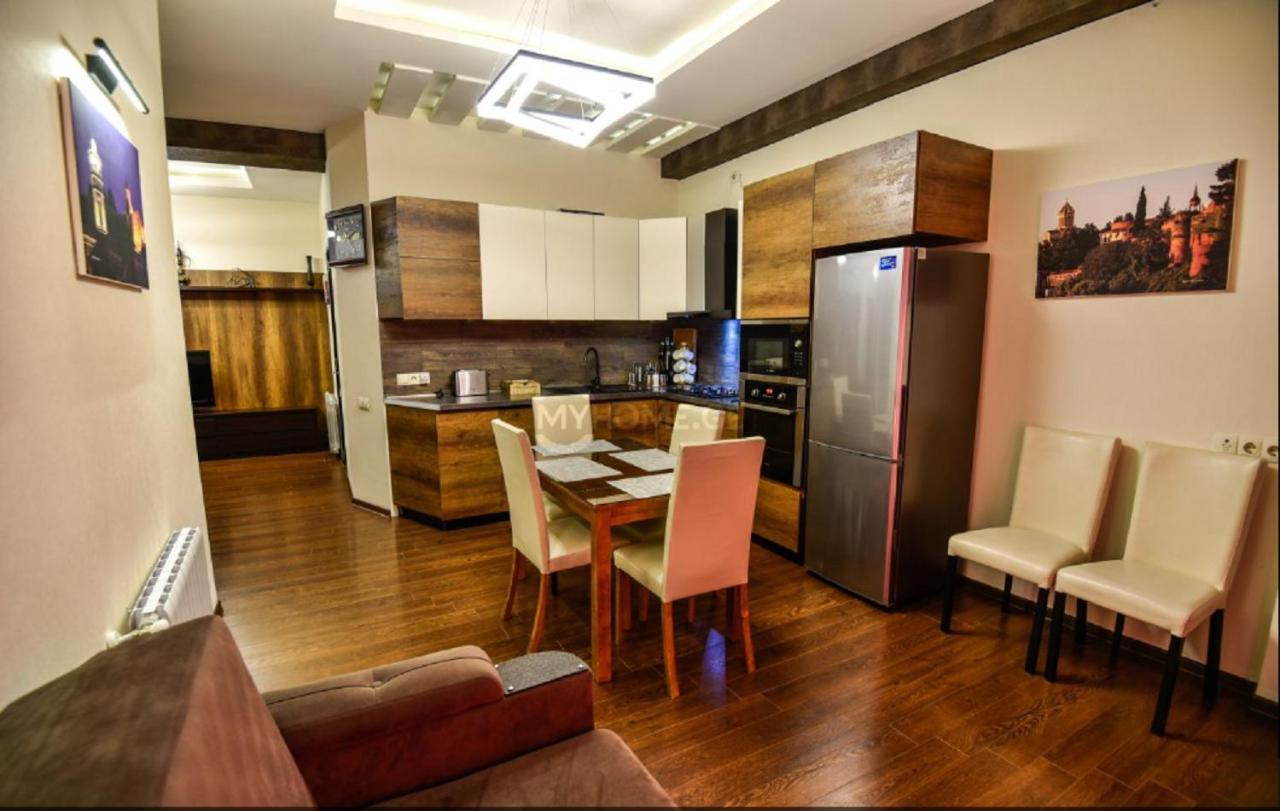 Freedom Square Apartment Tbilisi Exterior foto